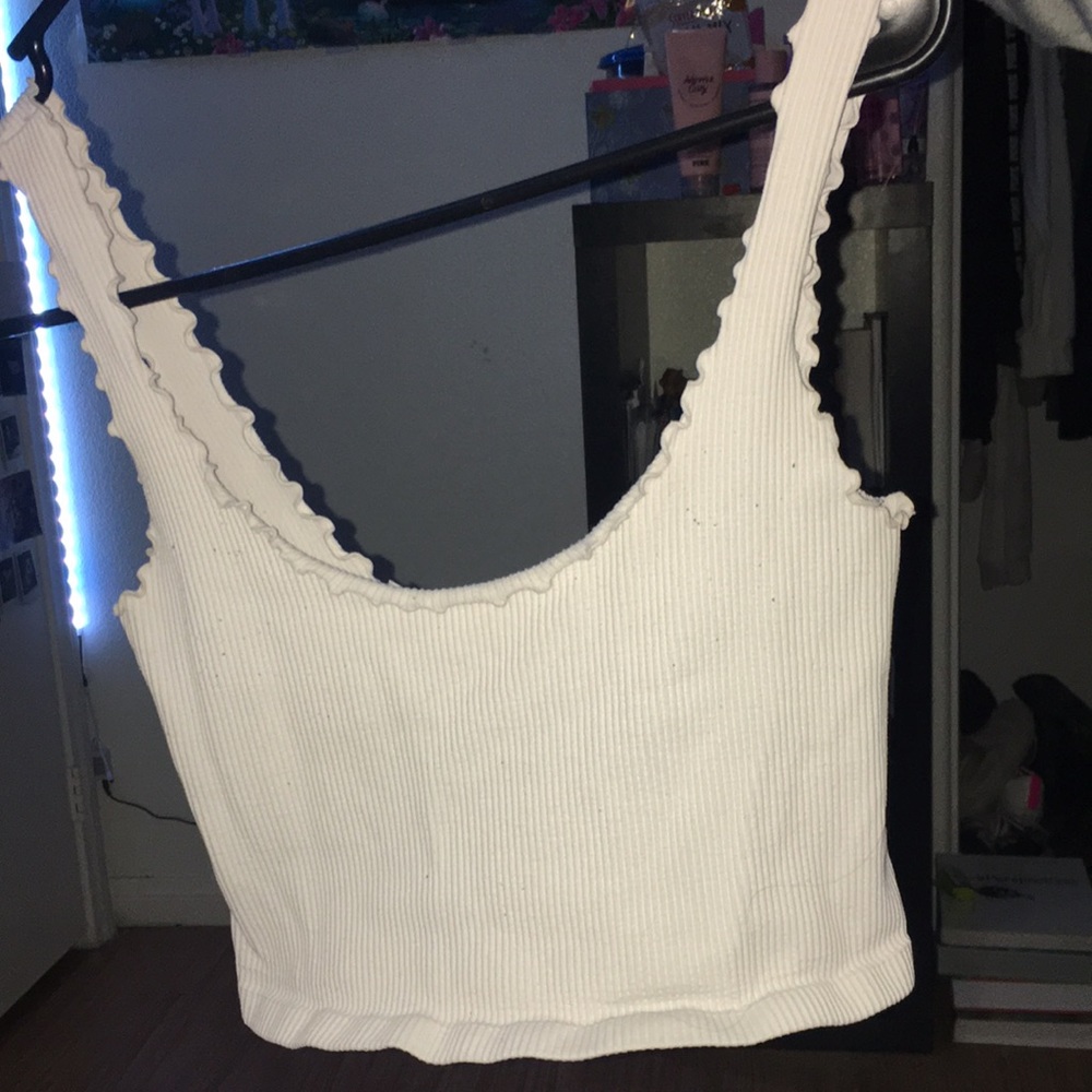 White, from tillys, tank crop